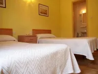 Hostal Delfos