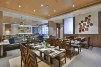 伊加特普里拉卡比費恩飯店，萬豪系列 - 早餐