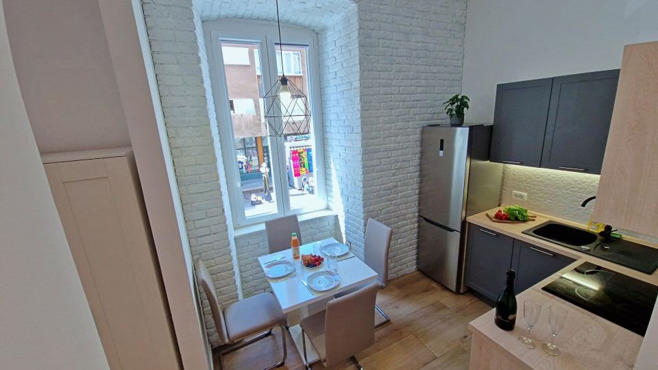 Lola's Place