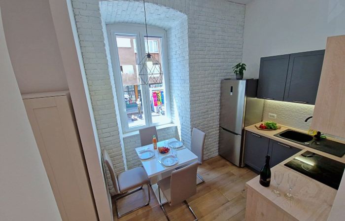 Lola's Place