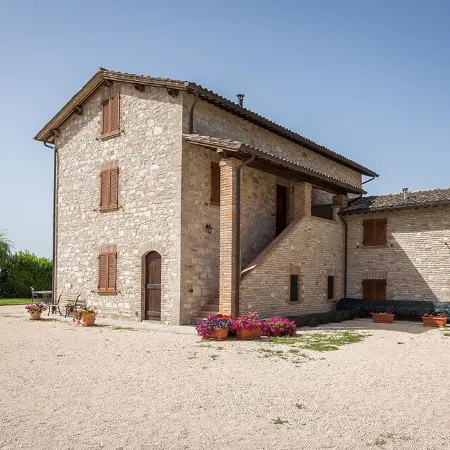 Agriturismo"Il Sagrato di Assisi" Appartamenti,Camere