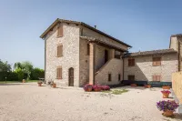 Agriturismo"Il Sagrato di Assisi" Appartamenti,Camere - Mountain view