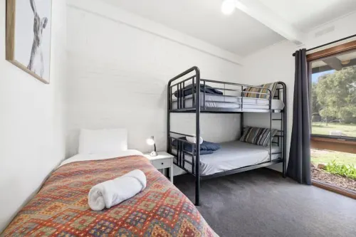 Halls Haven Holiday Units Hotels in Stawell