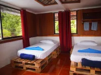 Hostal del Mar Hotels in Golfito