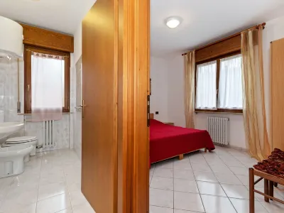 Spacious Apartment with Garden
