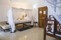 Moonshine Uroa Boutique Hotel - balcony