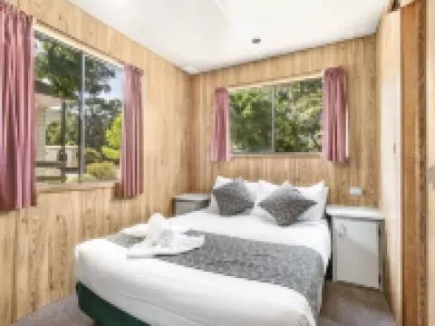 Breeze Holiday Parks - Grampians Hotels in Halls Gap