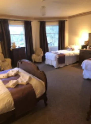 The Oakeley Arms Hotel Отели в г. 