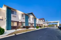 Quality Inn & Suites Springfield Southwest Near I-72 Hotels in Springfield