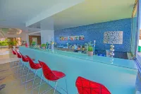 Silver Sands Beach Hotel - bar
