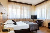 Augustus Hotel Hotels in Biella