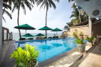 Sea World Boutique Hotel - Beach