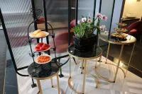 โรงแรมเบลล่า บี Bella B Hotel - ที่มีบาร์