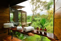 Ecolirios Hotel Boutique & Villas Hotels in Guacimo