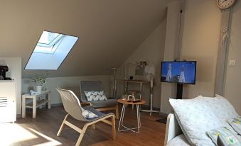 B&B My Art House