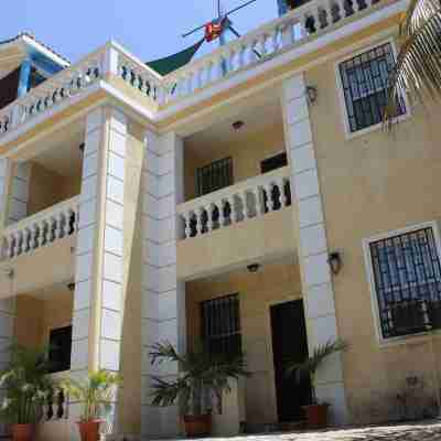 Métro Résidences Hôtel Hotel Exterior