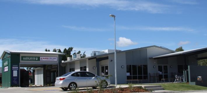 Dooley's Tavern & Motel Springsure Отели в г. Эмеролд