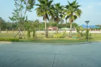 S Ville Resort فنادق في أوثاي ثاني