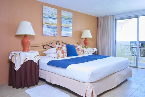Tropical Sunset Beach Apartment Hotel