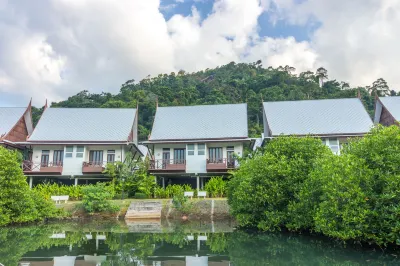 Bhu Tarn Koh Chang Resort & Spa Hotels near Khlong Phlu Waterfall