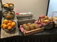 Brenner Hotel - breakfast