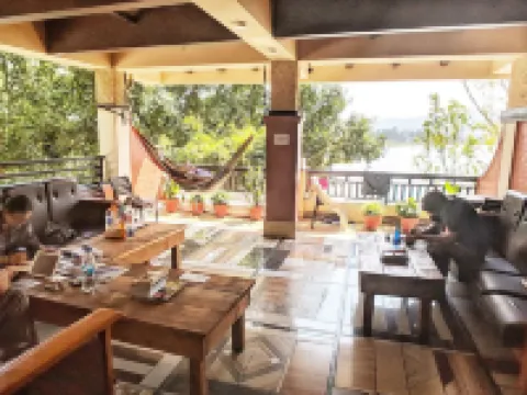 ホテル フォレスト レイク バックパッカーズ ホステル カスキのホテル