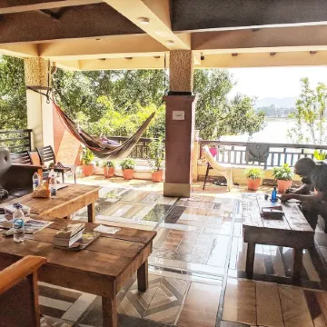 Hotel Forest Lake Backpackers' Hostel