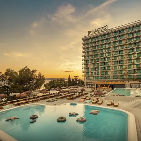 Dalmacija Places Hotel by Valamar