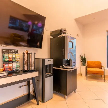 Hotel Aluxor SFO