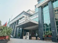 阿格拉宮殿PL酒店 鄰近阿格拉大學的酒店