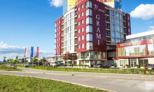 索非亞格拉米飯店