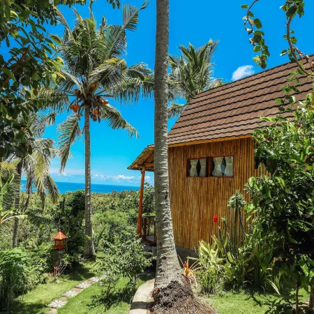 Atuh Forest Cottage Отели рядом с достопримечательностью «Холм Букит-Телетабис»