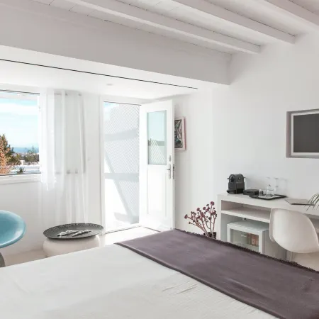 Ostraco Suites