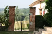 Le Farat Hotels in Moissac