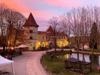 Château Chapeau Cornu فنادق في Bourgoin-Jallieu