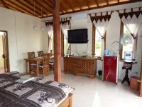 Alamanda Family Villas, Pool & Local Tours