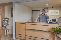 Atena Bordeaux Sud Est Créon - Vélo Friendly Hotels in Podensac