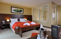 Aribo Hotel - Balcony