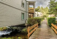Little Creek Cove Beach Resort Hotels in Otter Rock