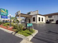 Quality Inn - Niagara Falls Blvd Hotels near Niagara Aerospace Museum