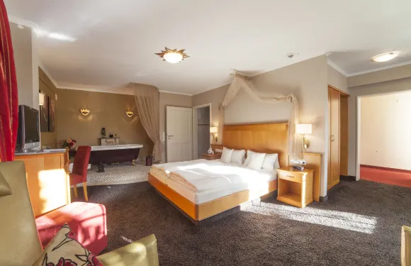 拜肯克勞勒爾酒店