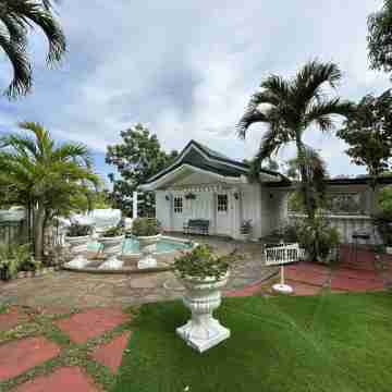 Loreland Farm Resort Hotel Exterior