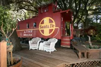 Featherbed Railroad B&B Resort Hotels in Nice