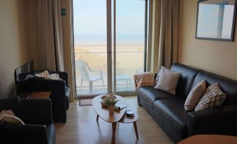 Apartment in Nieuwpoort by the Beach