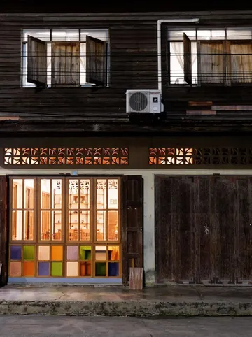 รูปภาพของค่ำนี้ที่อุทัย