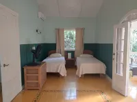 Playa Negra Guesthouse Hotels in Cahuita