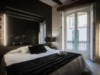 Cosy Rooms Embajador Hotels near Silk Exchange