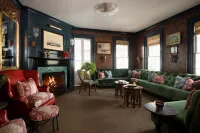 The Virginia and Cottages