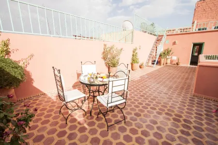 Riad Inaka Отели рядом с достопримечательностью «Viajar Marrocos»