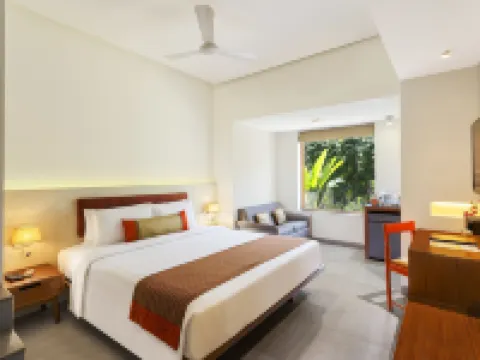 Lazy Lagoon, Baga A Lemon Tree Resort, Goa Hoteles en Baga